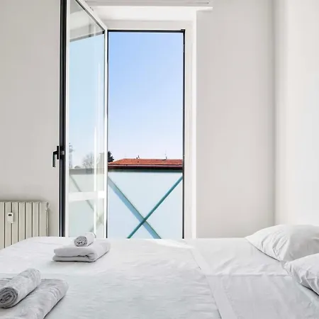 Luvi - Alzaia Naviglio Pavese Apartmán Milán